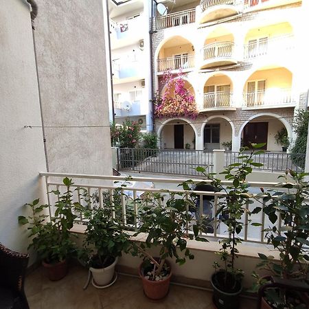 Apartments Jadranka Makarska Kültér fotó
